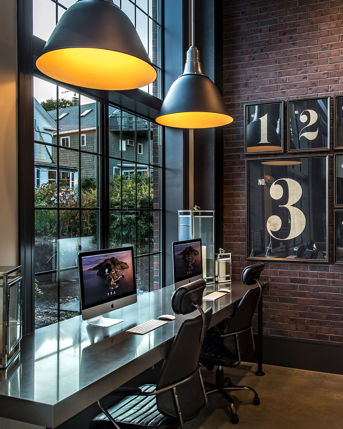 Business center at Halstead Salem Station luxury apartment complex